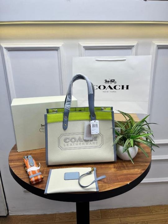COACH FIELD TOTE BAG WITH OG ACCESSORIES AND DOUBLE BAG